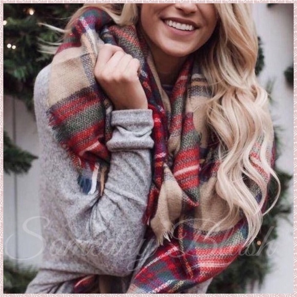 5⭐️ Cranberry Plaid Oversized Blanket Scarf - Picture 3 of 5